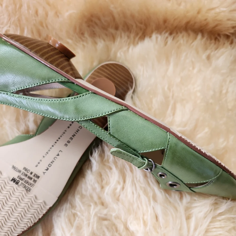 Chinese Laundry Rochelle Flats Teacup Heel Green Leather Women’s  NEW - Picture 6 of 7